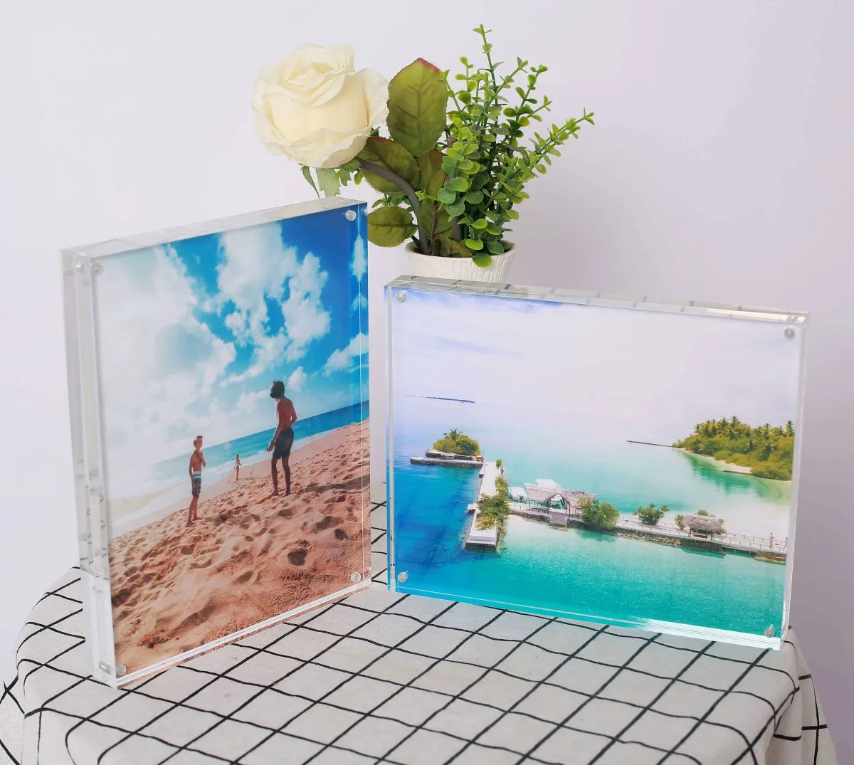 1 Pack 8x10 Acrylic Strong Magnetic Photo Frame