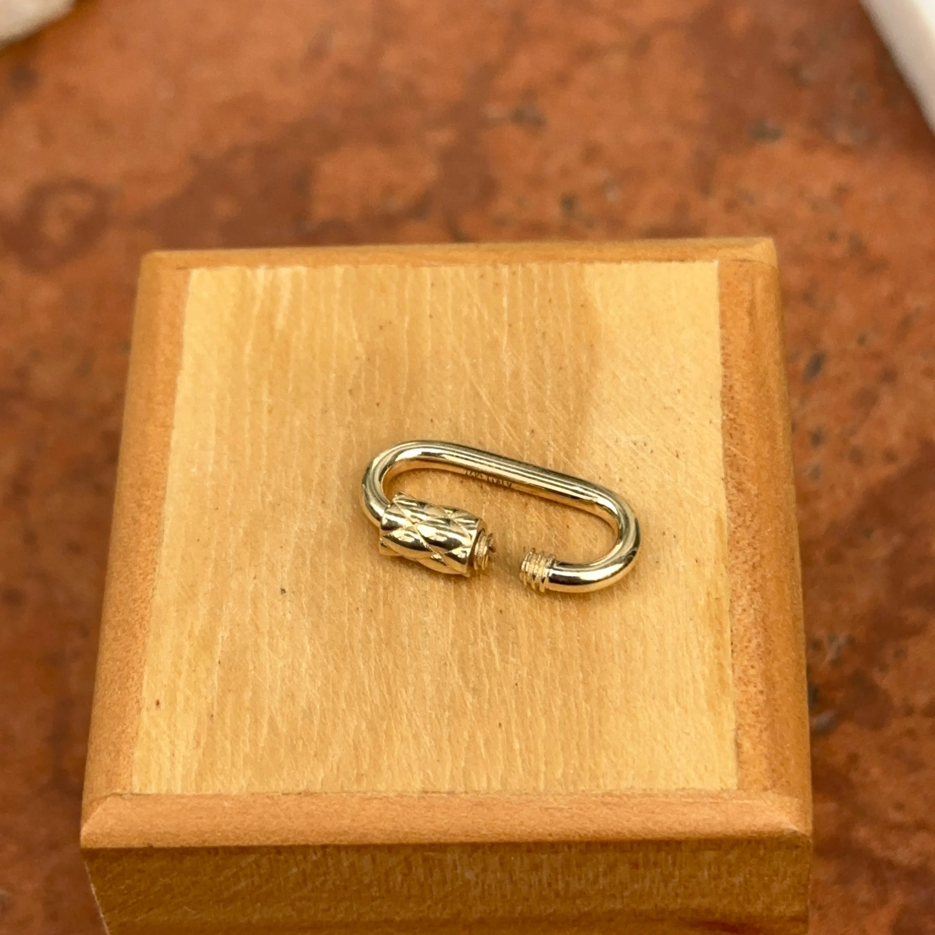 14KT Yellow Gold Quilted Rectangle Carabiner Clasp Pendant Holder