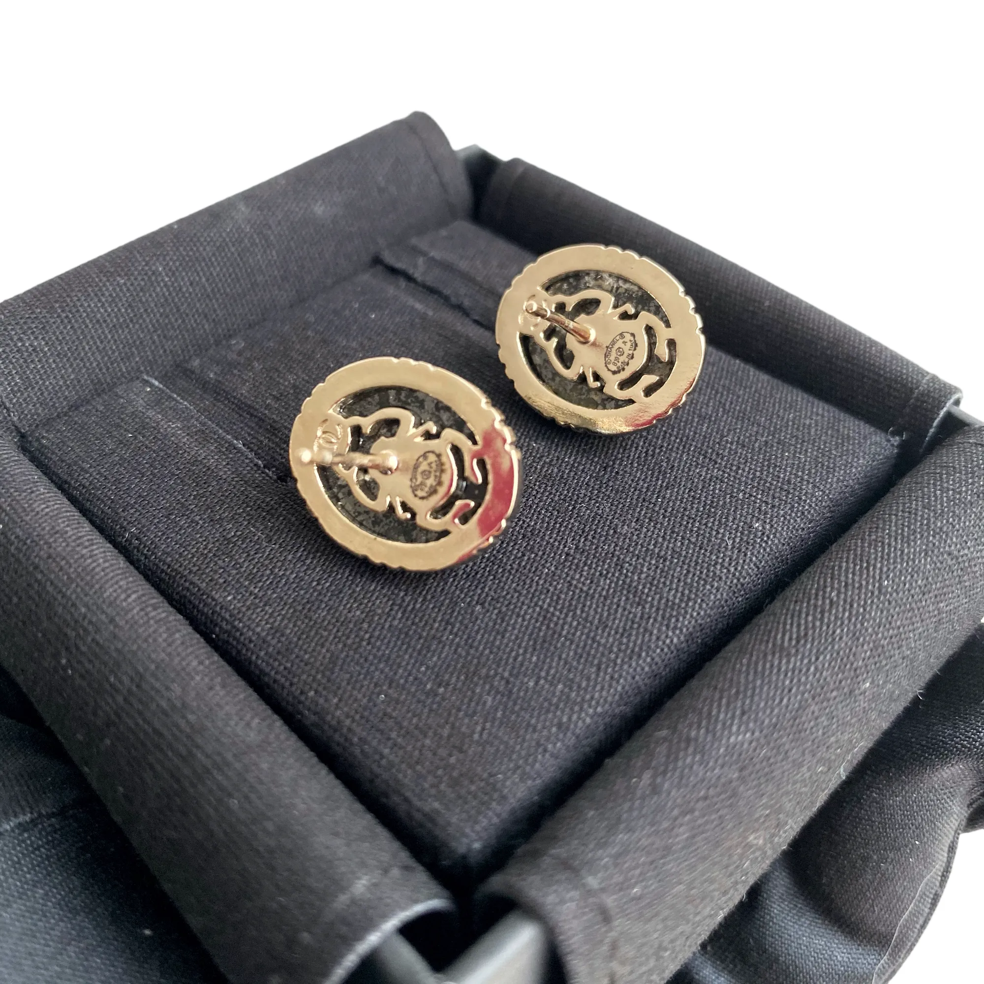 19A Graphite CC Logo Embossed Oval Stud Earrings