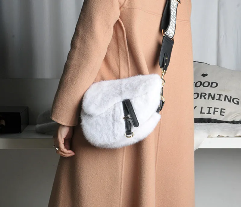2022 New Lady Real Mink Fur Handbags Fashion Fur Shoulder Bags Saddle Bag Luxury Crossbody Bags 8821