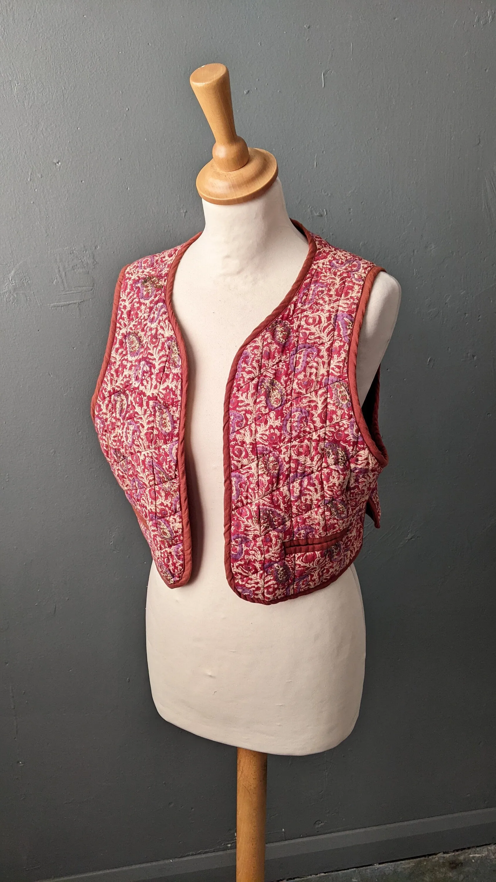 80s Quilted Paisley Gilet, Indian Style Short Bodywarmer Vest, Size Small Medium