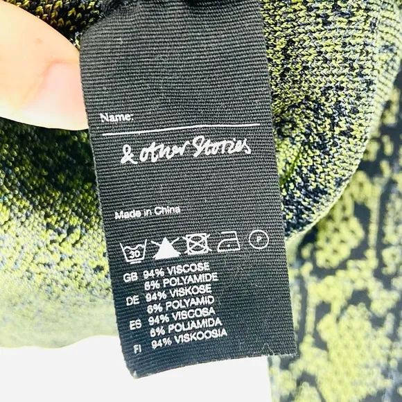 &amp; Other Stories Snake/Reptile Print Sweater Size S
