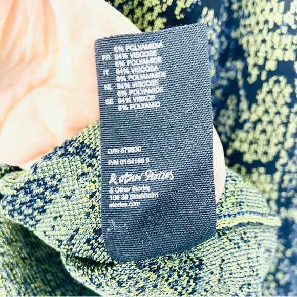 &amp; Other Stories Snake/Reptile Print Sweater Size S