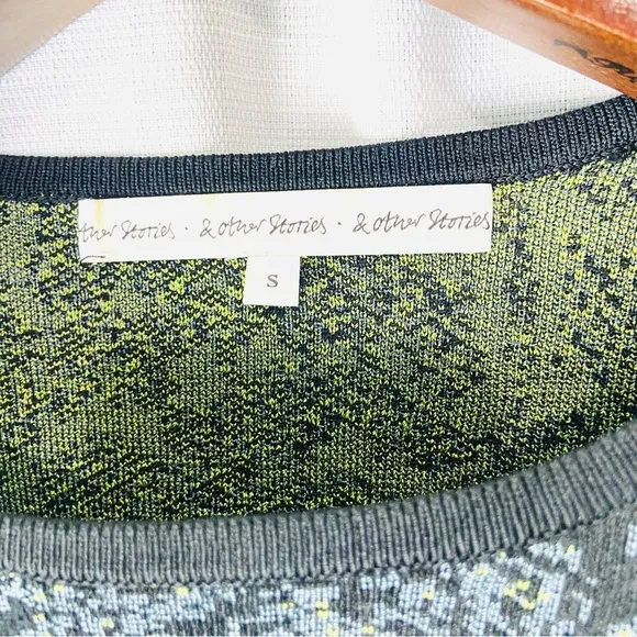 &amp; Other Stories Snake/Reptile Print Sweater Size S