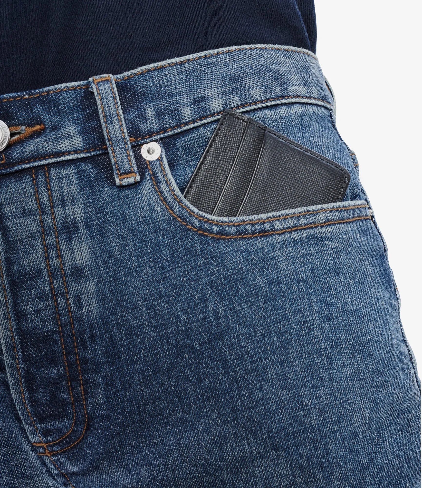 André Cardholder