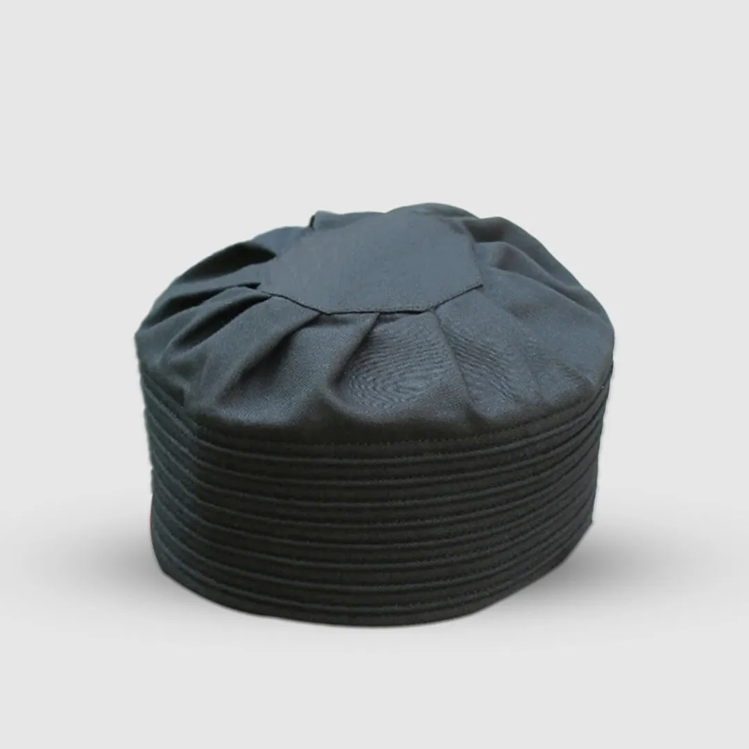 Black Pleated Hat with Piping