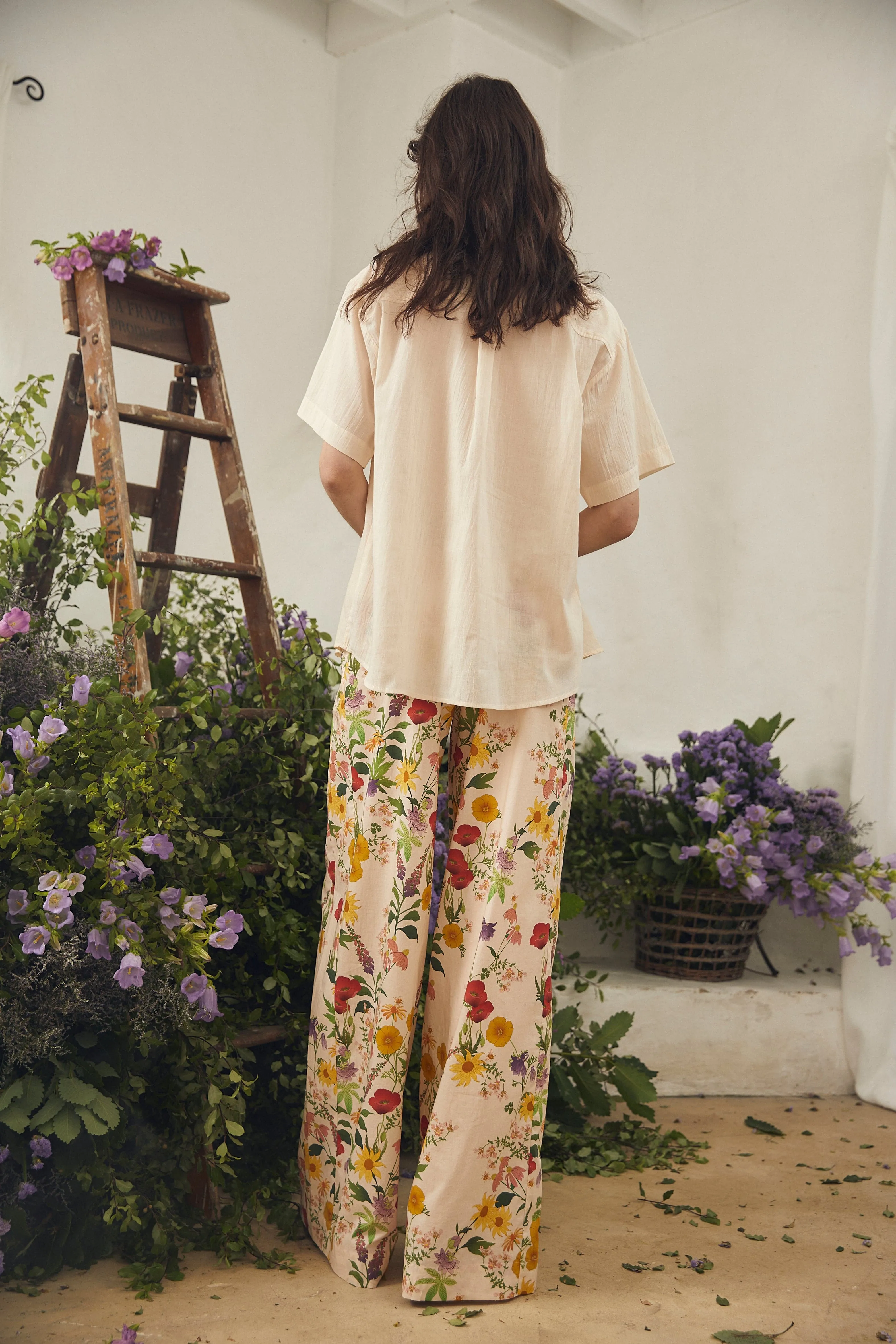 Bohemian Traders | Bee-tanical Short Sleeve Shirt