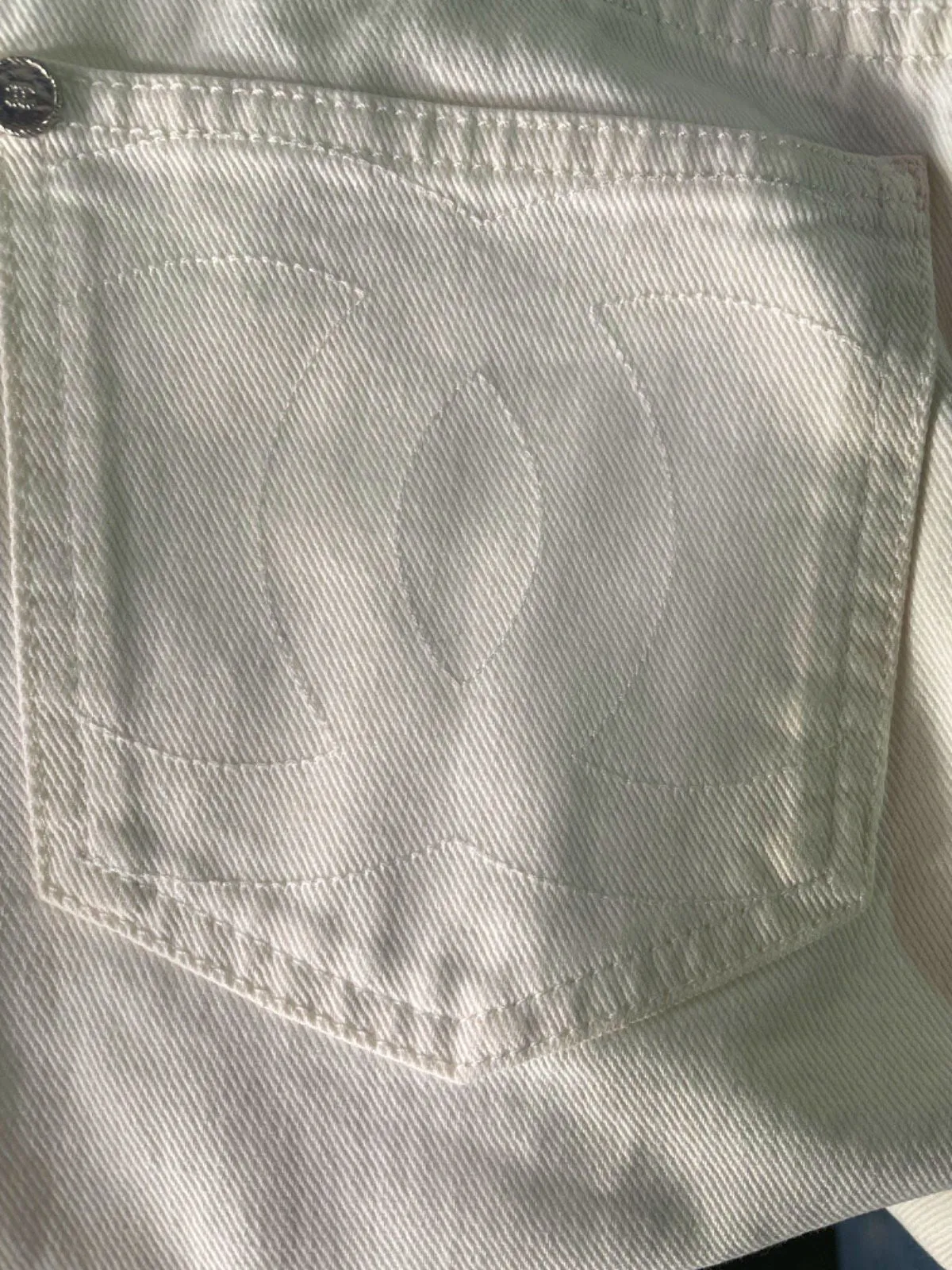 CHANEL White Denim Logo Button Ruffled Hem High Rise Jeans SZ36 UK 8