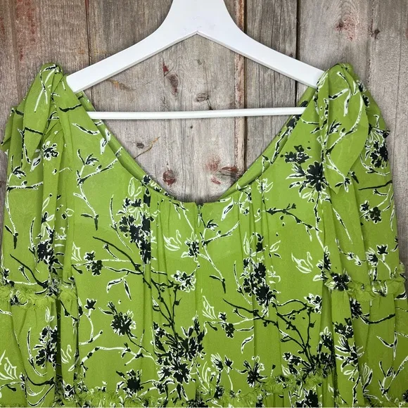 Cinq a Sept Vicky Dress in Fennel Green Black Tiered Oversized Blouson Size 2