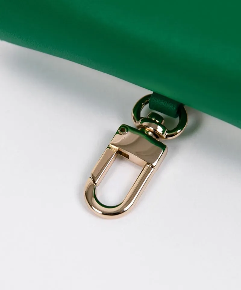 CREVE NINE: Triangular Leather Ball Pouch - Green