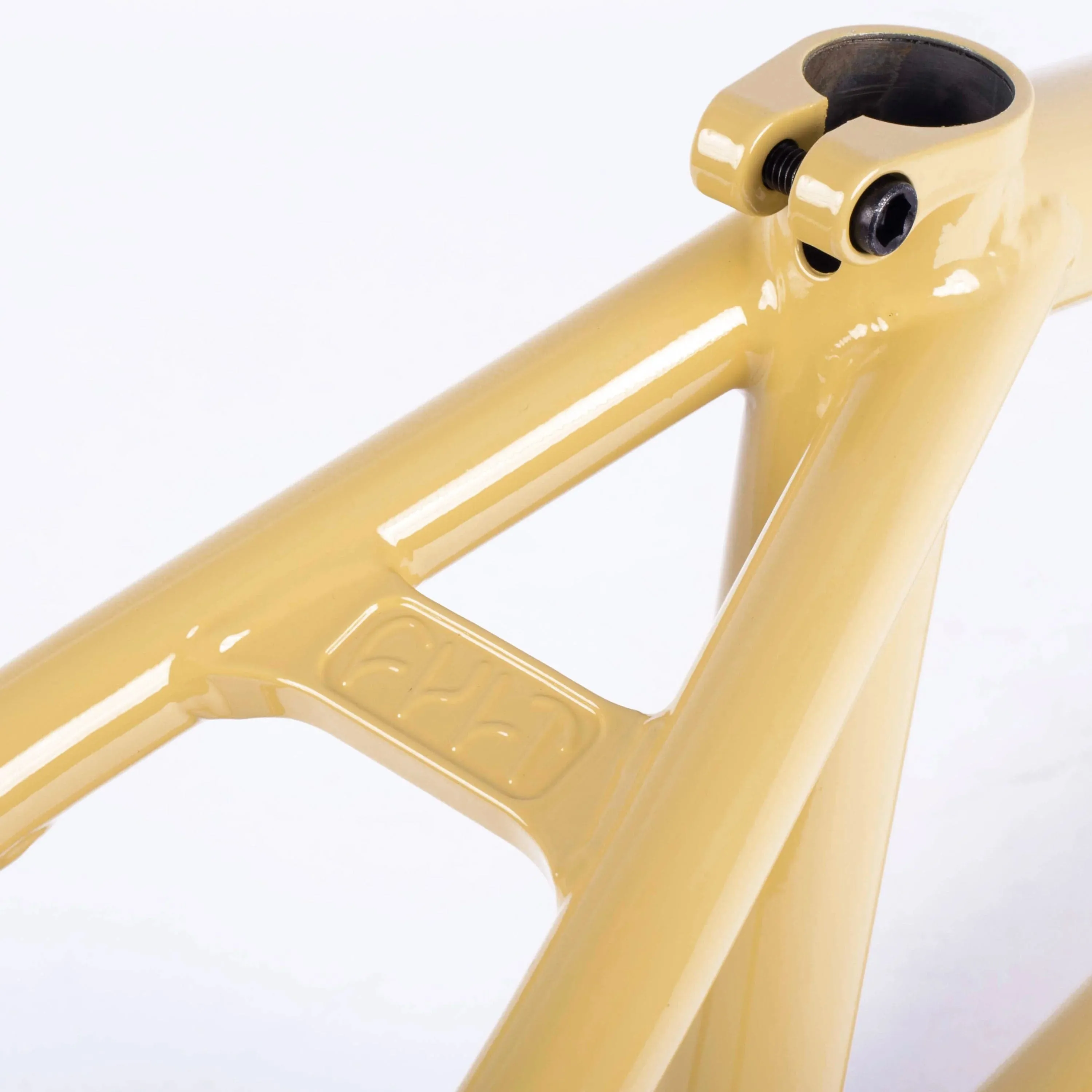 Cult Dak Frame Sand