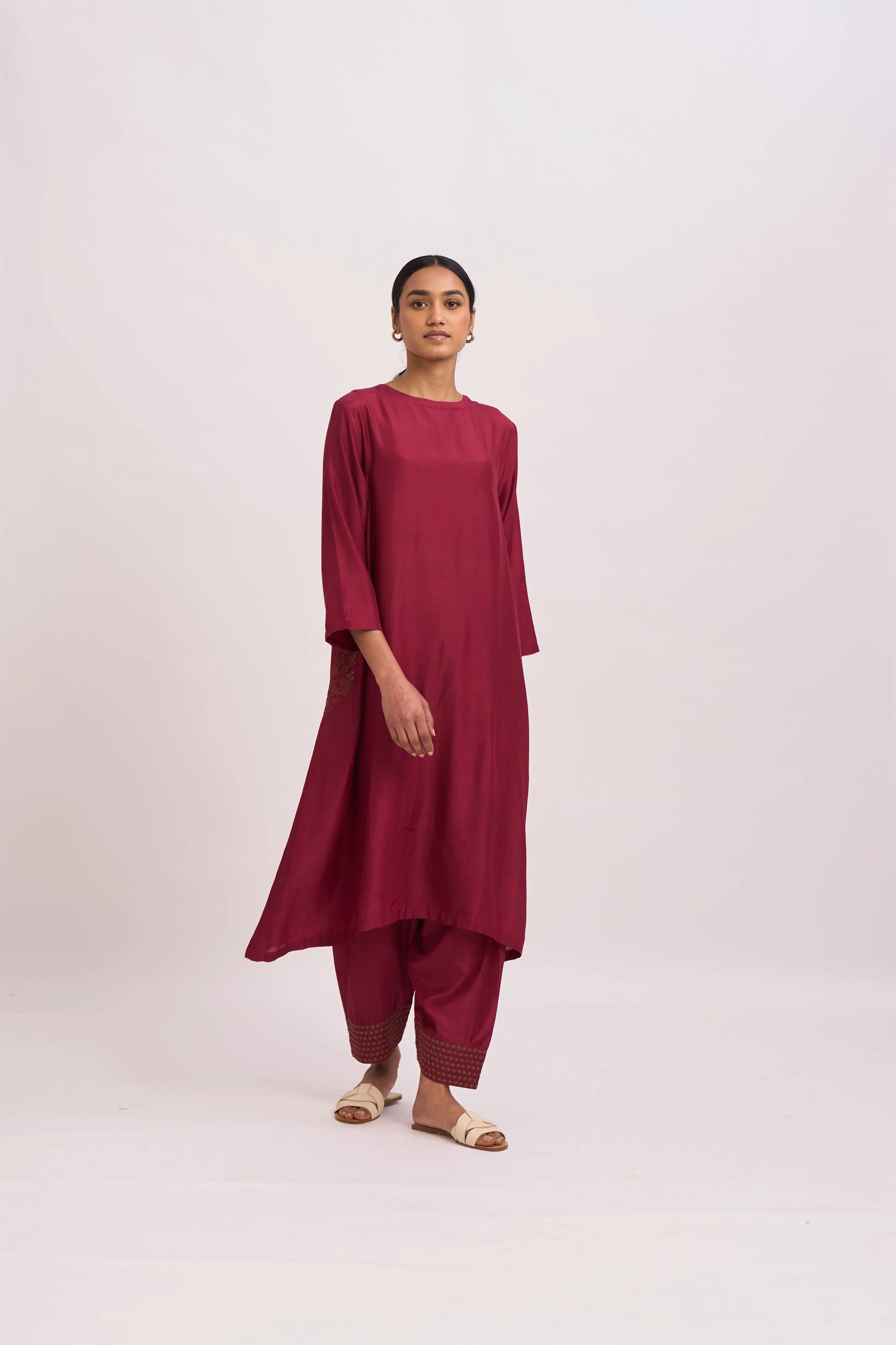 Dot   I   Pocket Style Lusail Kurta Set Cotton Silk Fabric is used in Kurta set Deep Red  SS24-PS-R