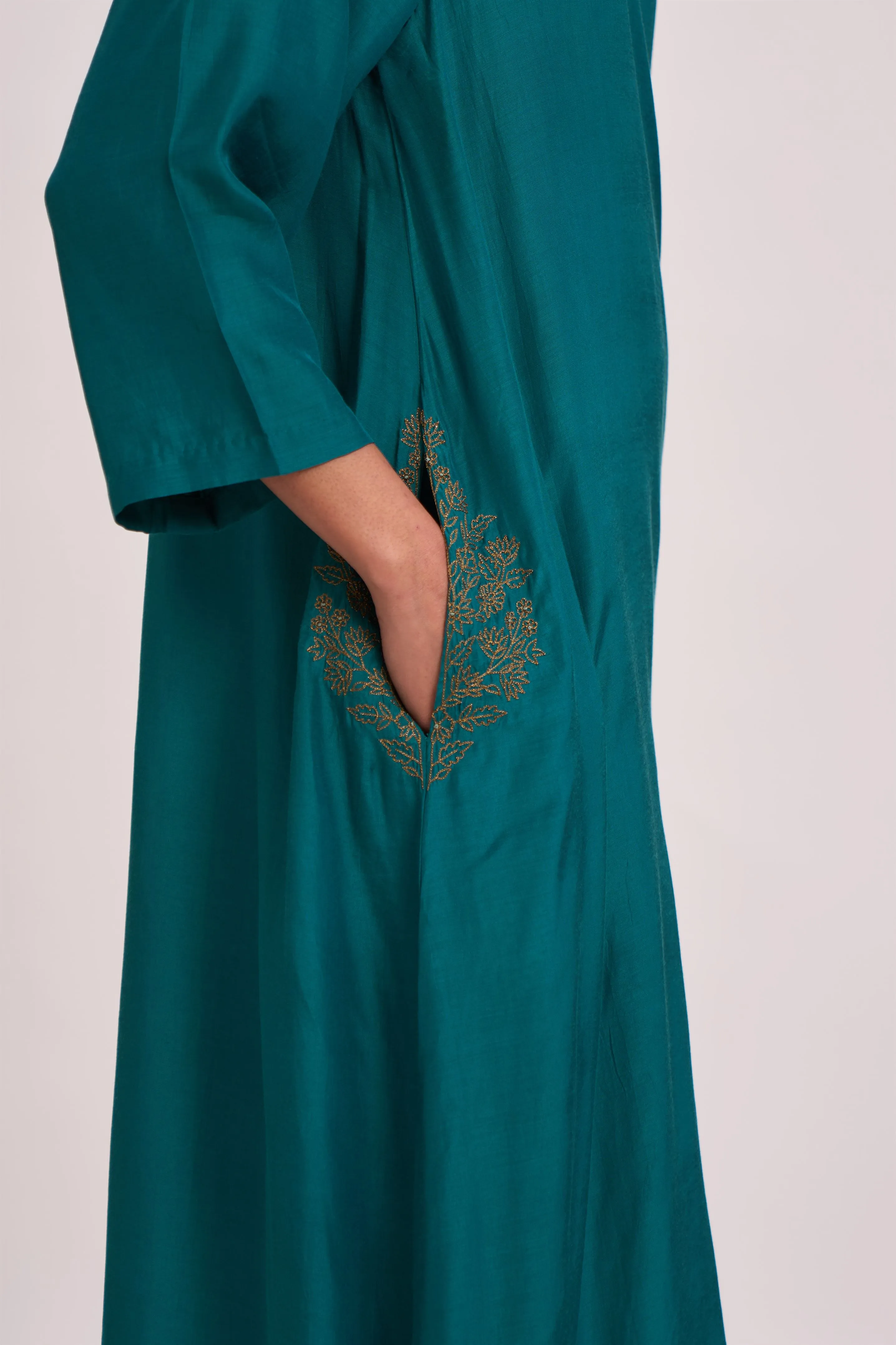 Dot   I   Pocket Style Rayyan Kurta Set Cotton Silk Fabric is used in Kurta set Teal SS24-PS-T