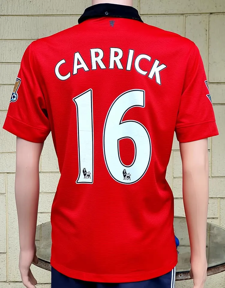 ENGLISH PREMIER MANCHESTER UNITED FC 2013-2014 COMMUNITY SHIELD CHAMPION CARRICK 16 JERSEY ADIDAS SHIRT MEDIUM  OUT OF STOCK