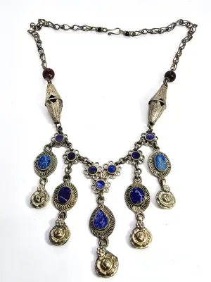 Ethnic Kuchi Style vintage Necklace in Silver Metal and Lapis-Lazuli gemstone