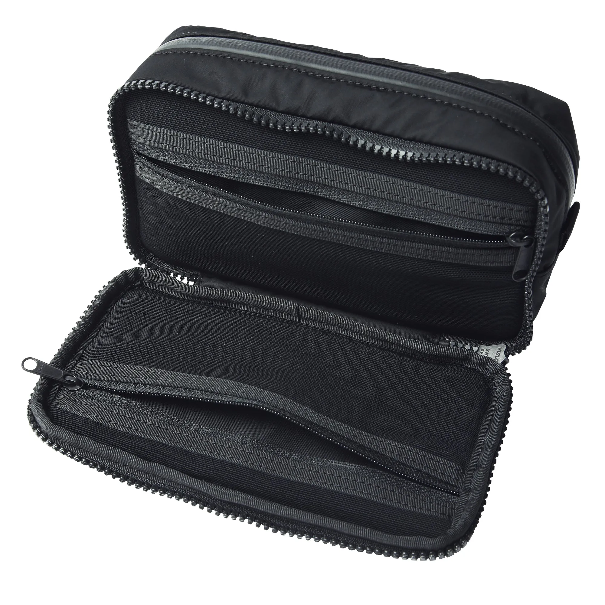 GROOMING POUCH