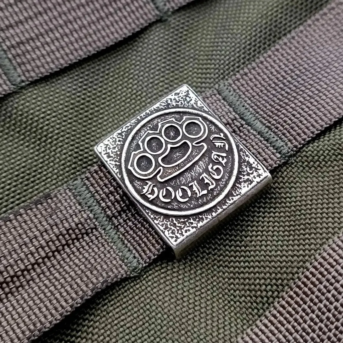 Hooligan molle clip