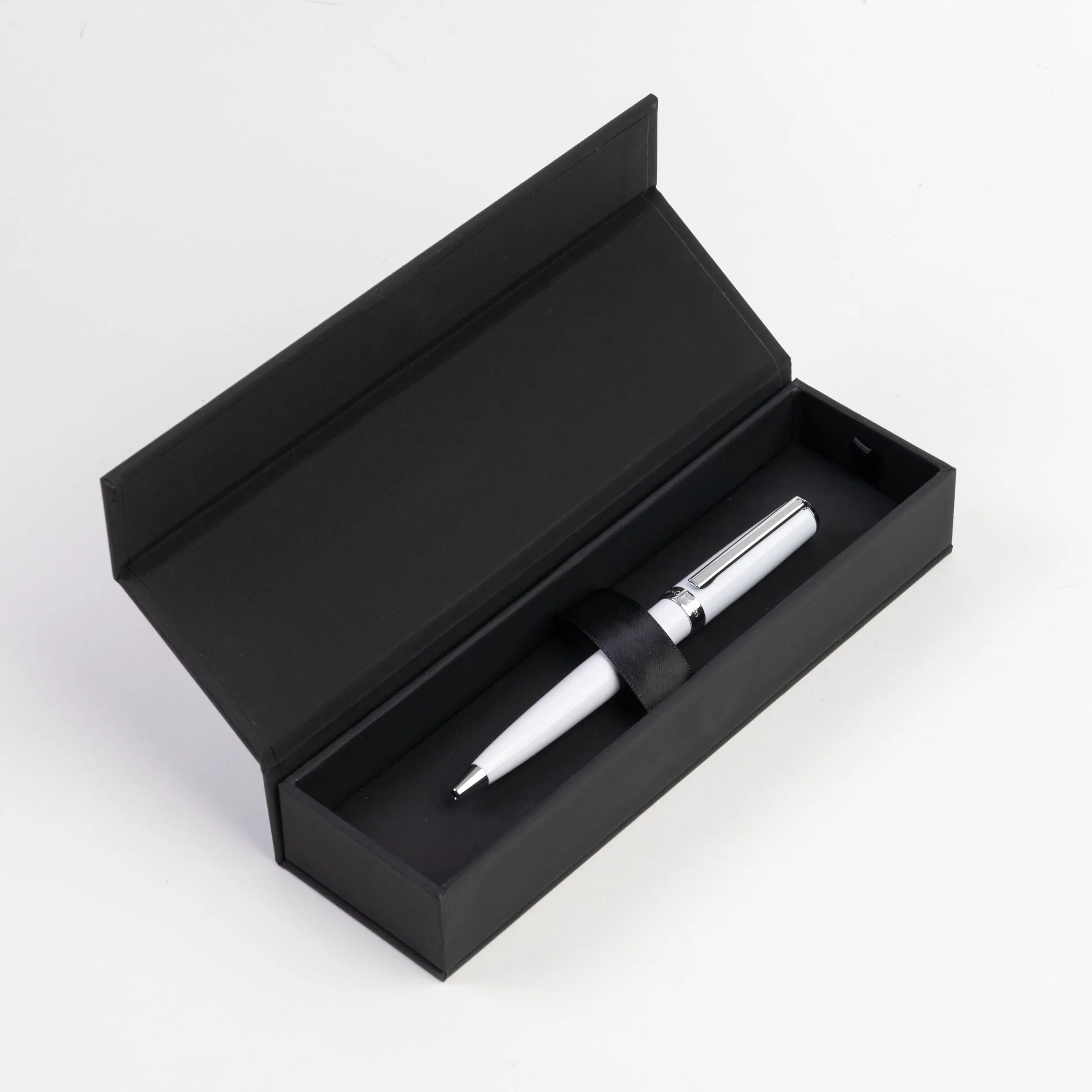 HUGO BOSS HSN2544G-Ballpoint pen Gear Icon White