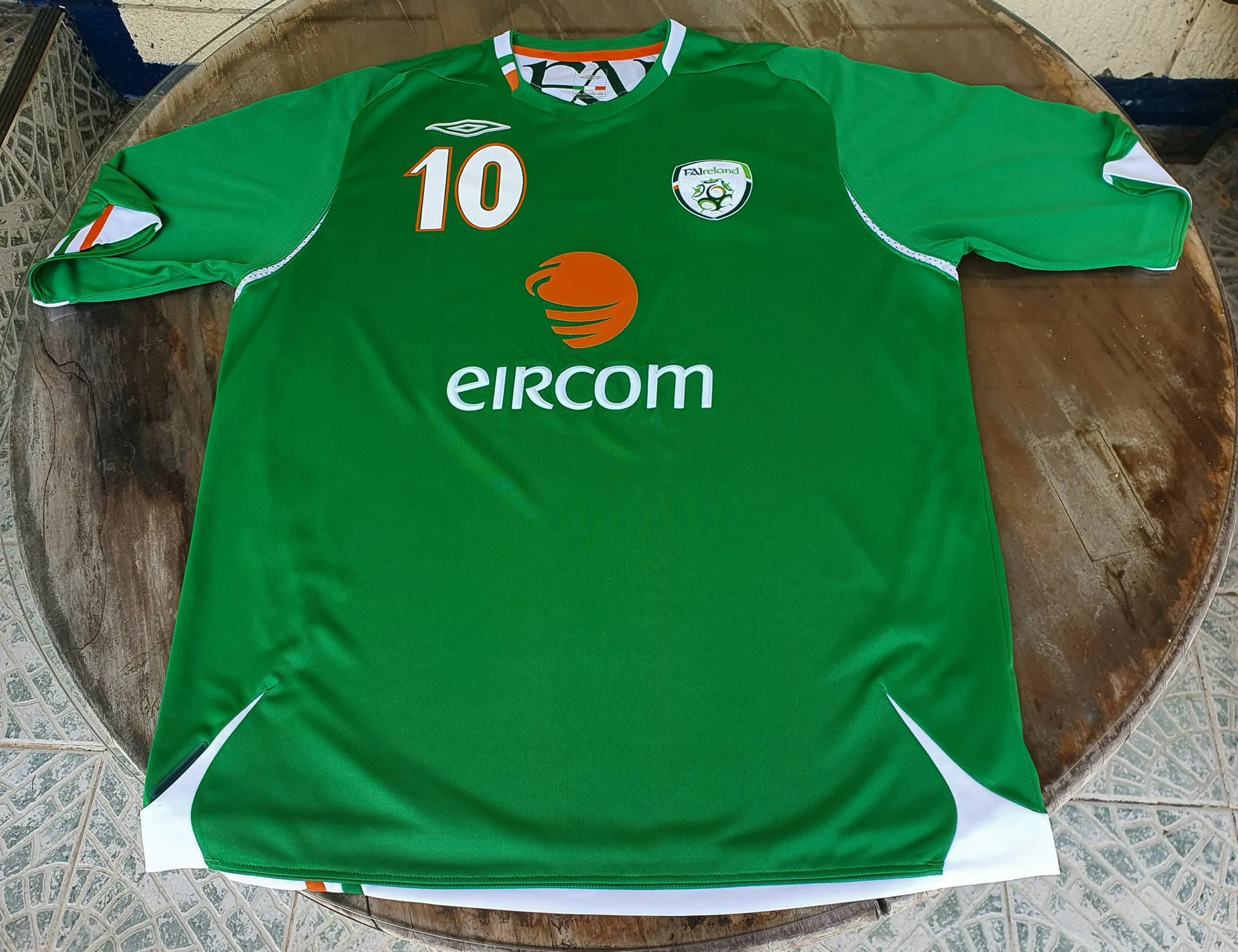 IRELAND 2006-2007 HOME ROBBIE KEANE 10 SHIRT UMBRO JERSEY EXTRA LARGE  OUT OF STOCK
