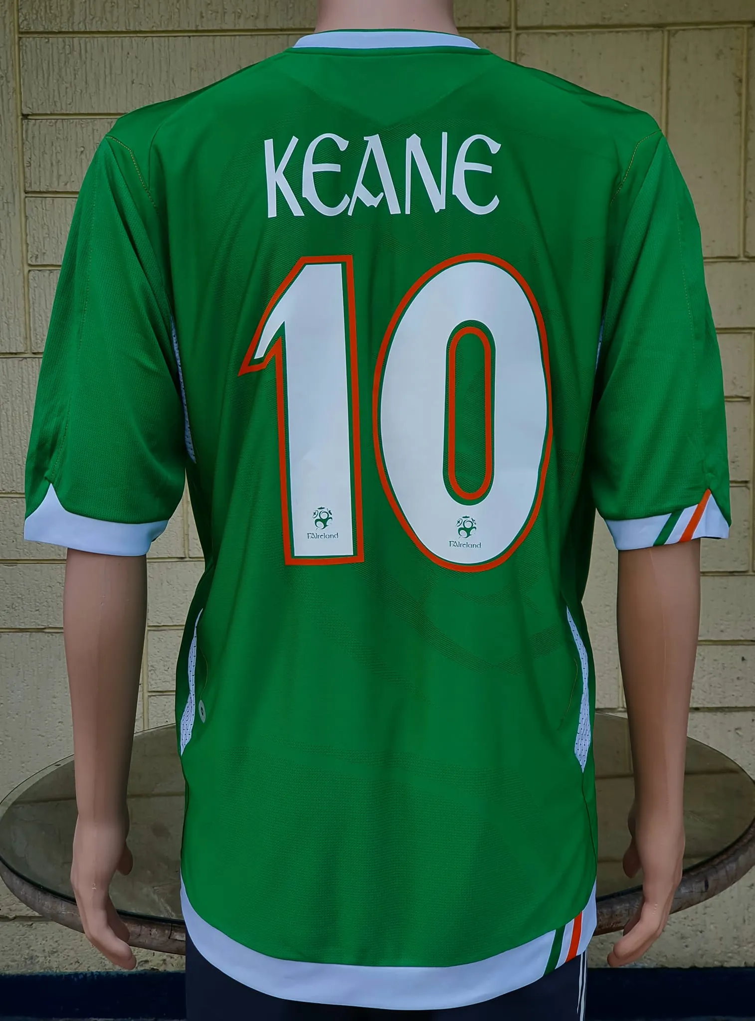 IRELAND 2006-2007 HOME ROBBIE KEANE 10 SHIRT UMBRO JERSEY EXTRA LARGE  OUT OF STOCK