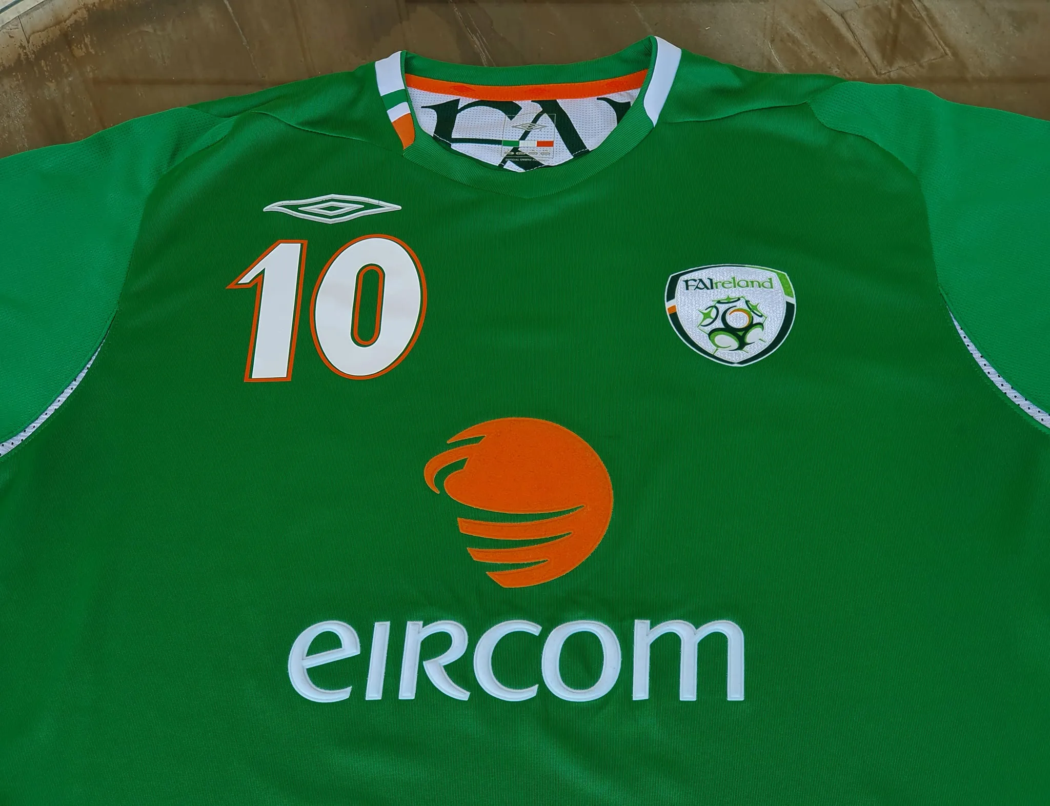IRELAND 2006-2007 HOME ROBBIE KEANE 10 SHIRT UMBRO JERSEY EXTRA LARGE  OUT OF STOCK