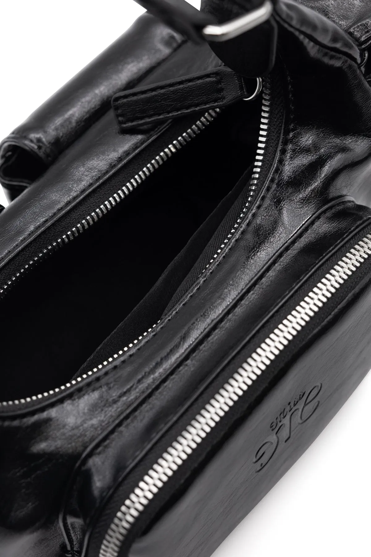 Jet Set Utility Shoulder Bag