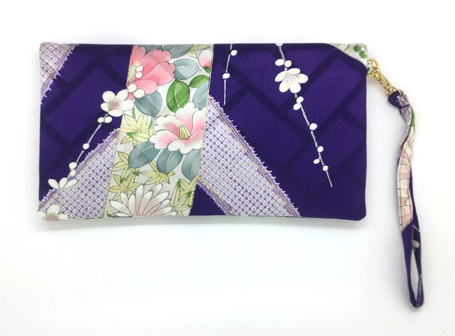 Kuukou Folding Wristlet Clutch 4580G