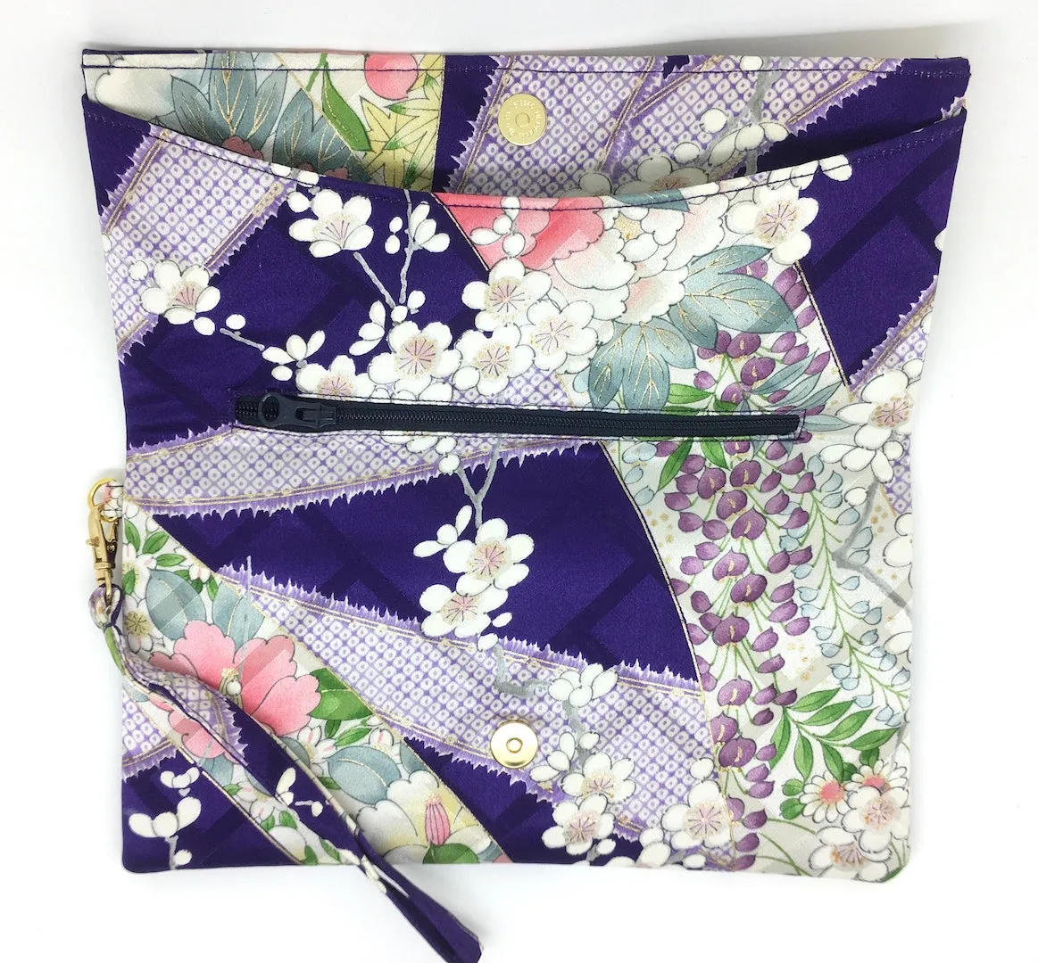 Kuukou Folding Wristlet Clutch 4580G