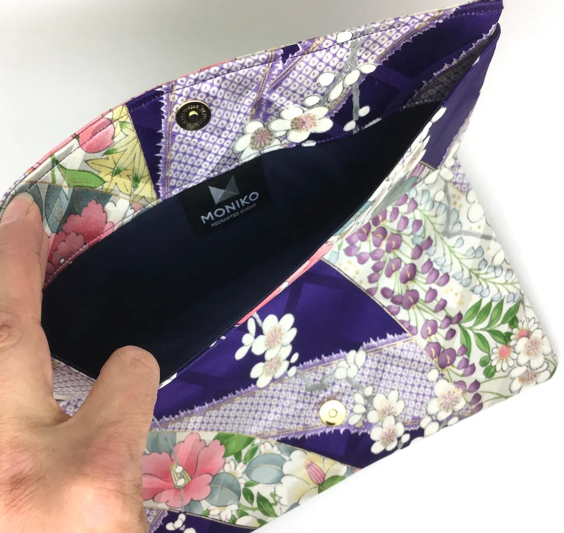 Kuukou Folding Wristlet Clutch 4580G