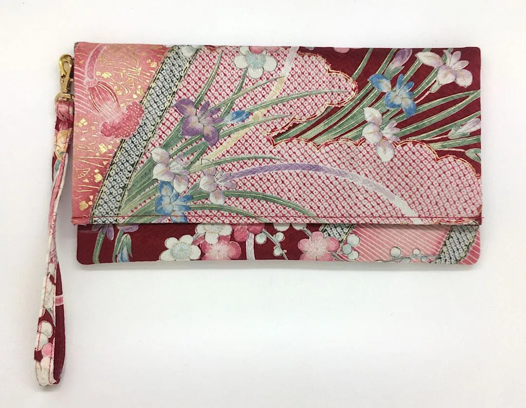 Kuukou Folding Wristlet Clutch 4656K
