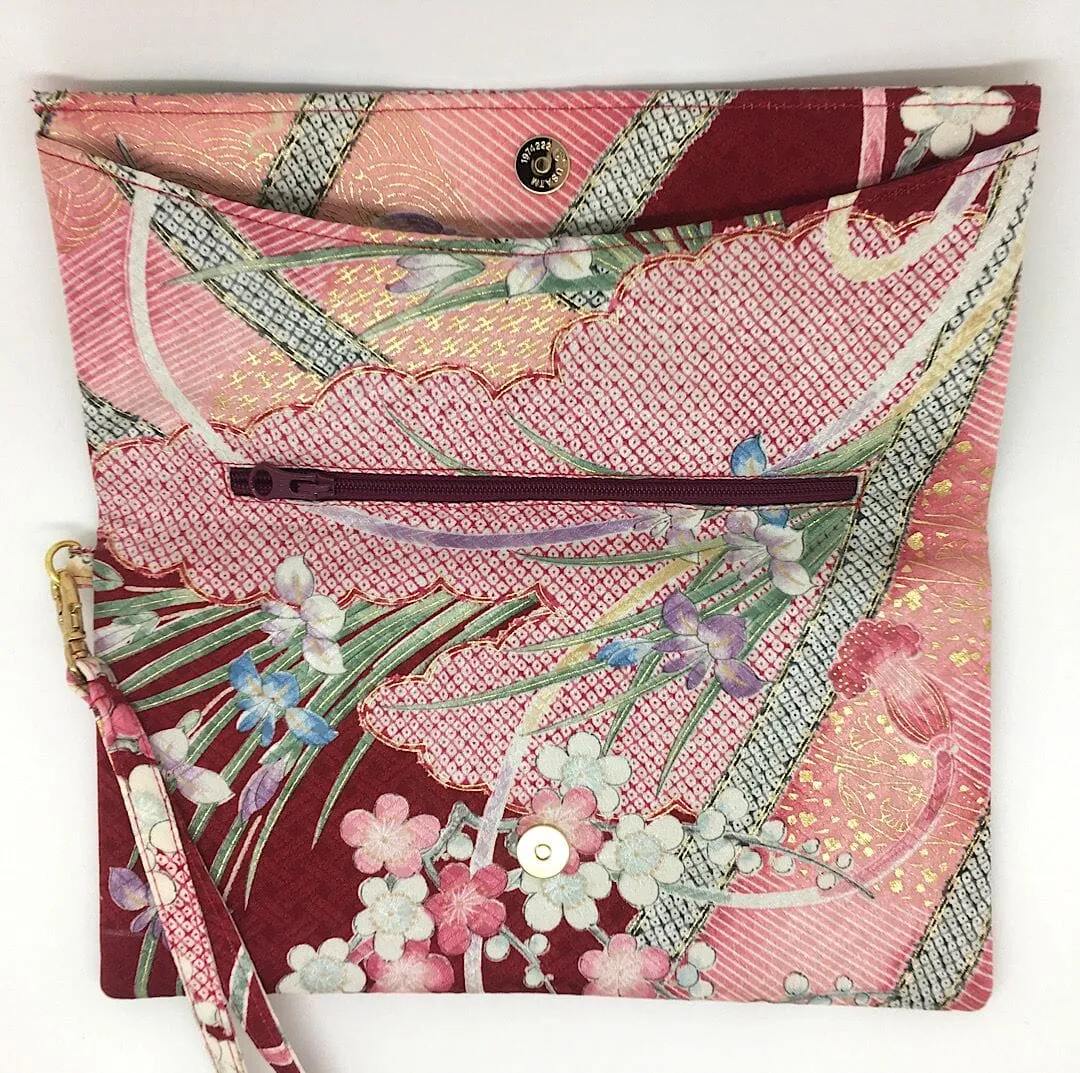 Kuukou Folding Wristlet Clutch 4656K