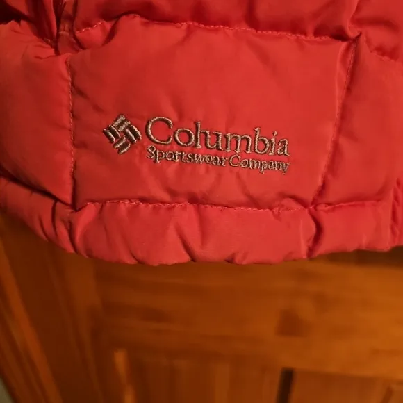 Ladies Columbia Pink Puffer Jacket Quilted Down Insulation