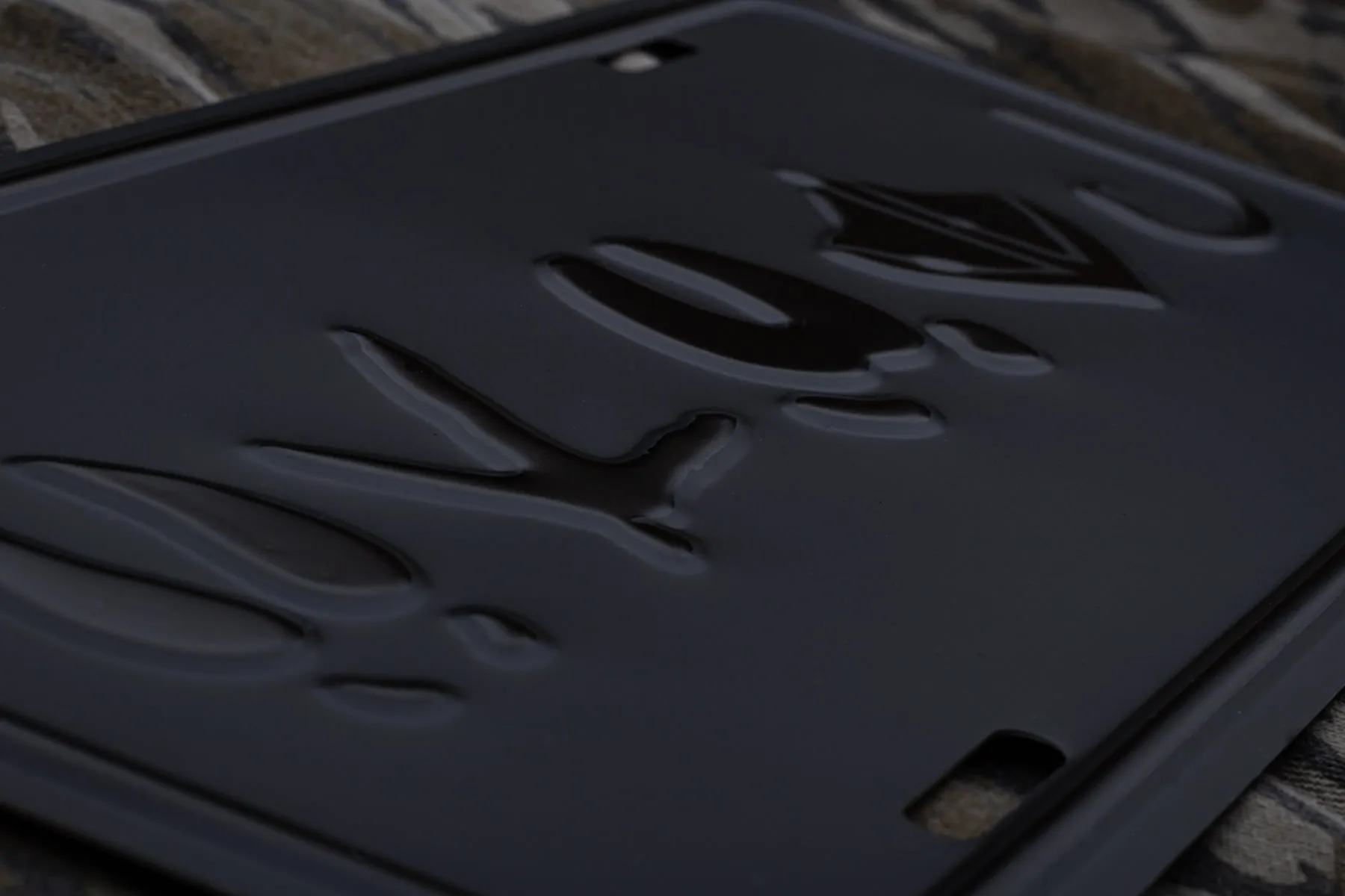 LICENSE PLATE | TRACKS LOGO