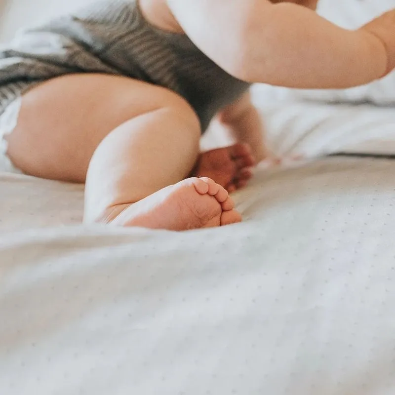 Light Waterproof Crib Sheet Cover - White