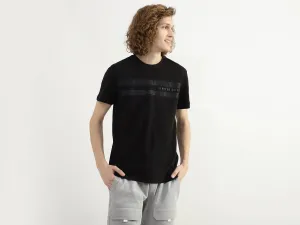 Men Textured Round Neck T-shirt