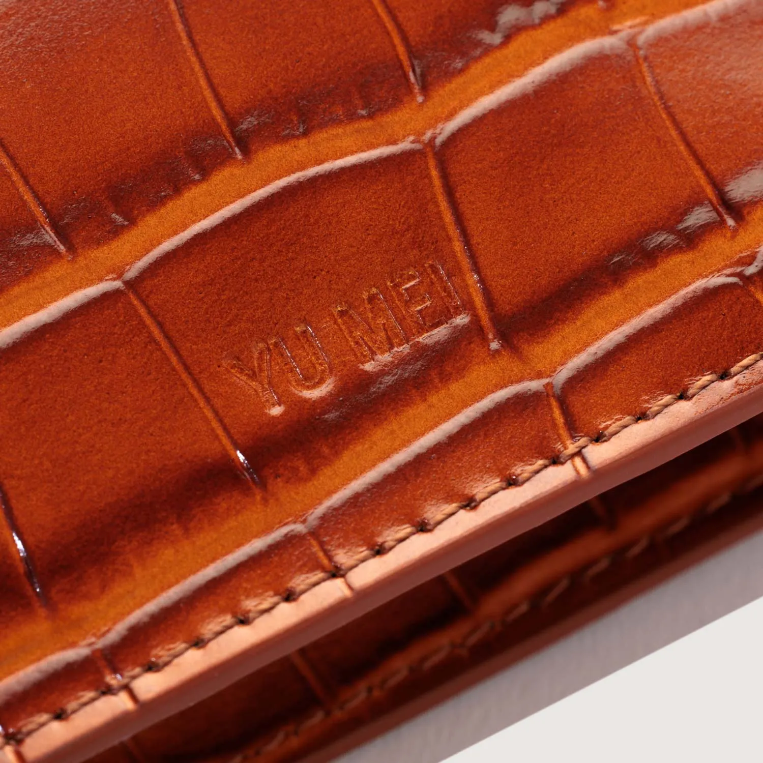 Mini Vi Pouch | Apricot Croc
