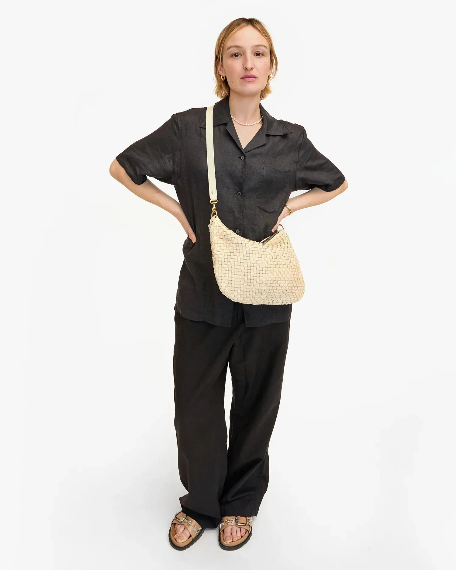 Moyen Messenger in Woven  Checker-Cream