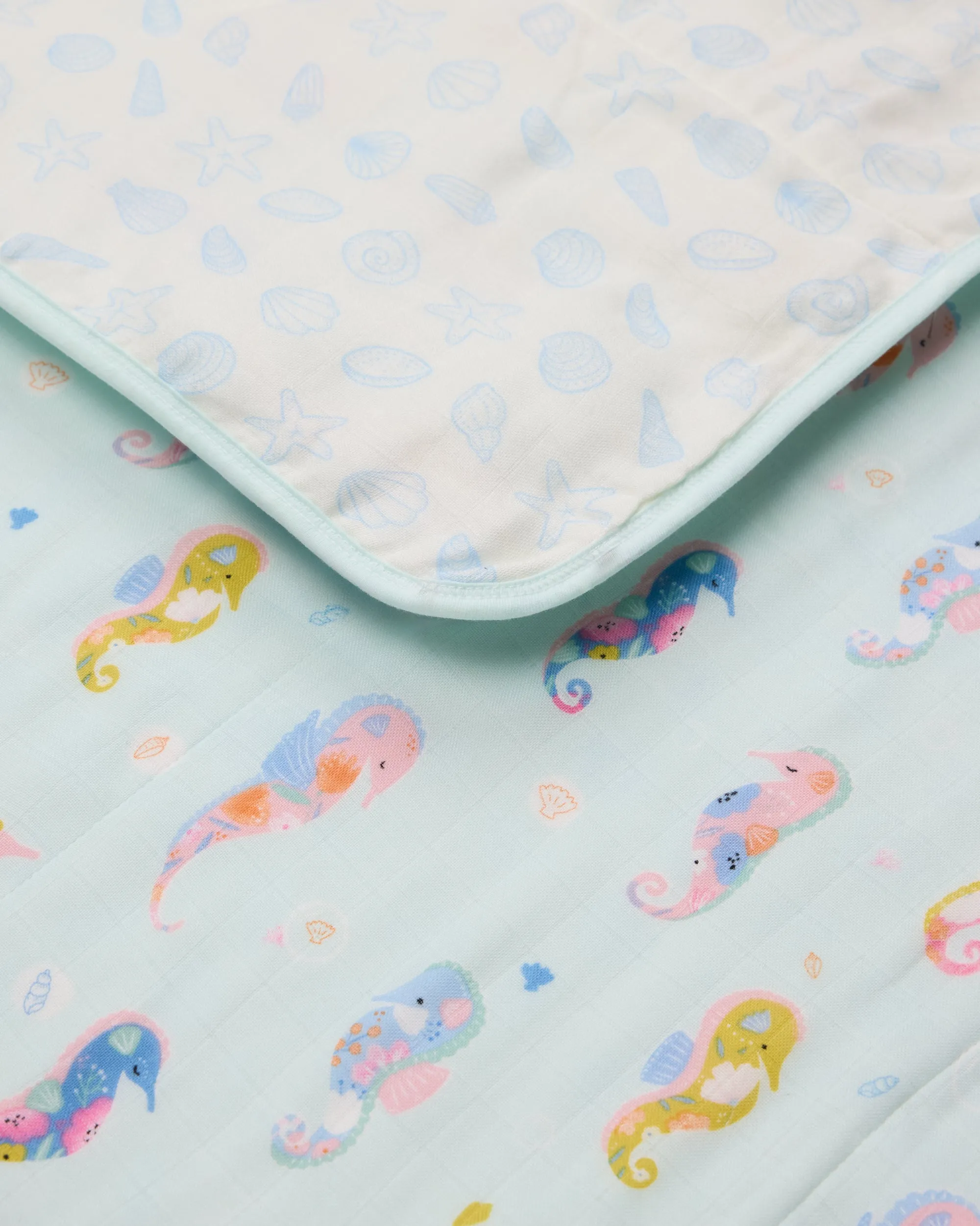 Muslin Quilt - Painterly Seahorses