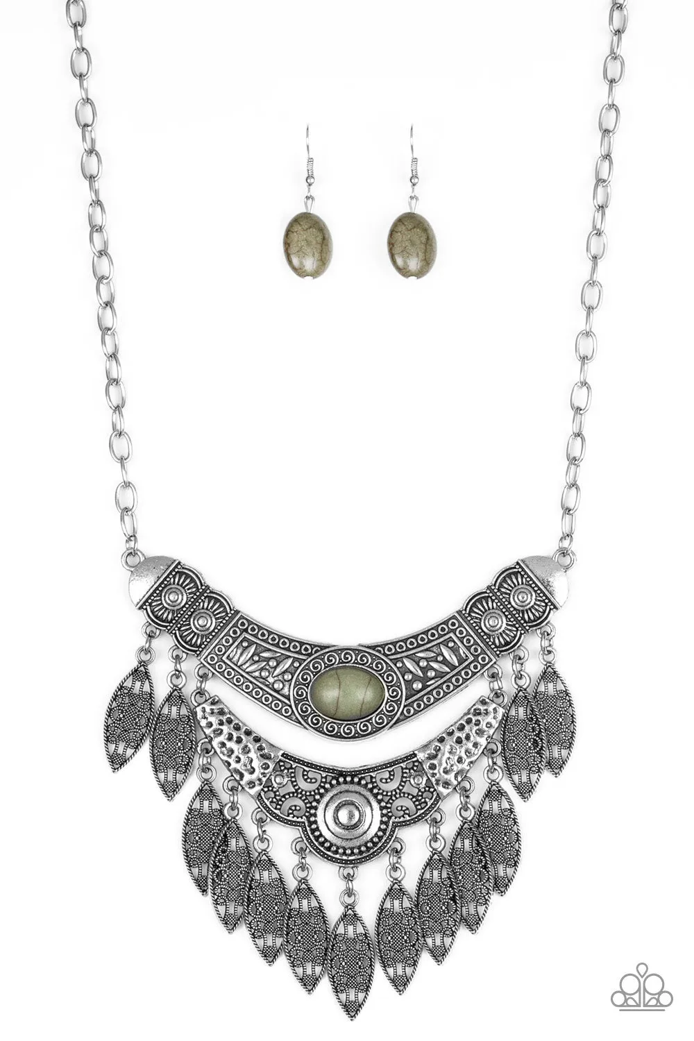 Paparazzi - Island Queen - Green Necklace
