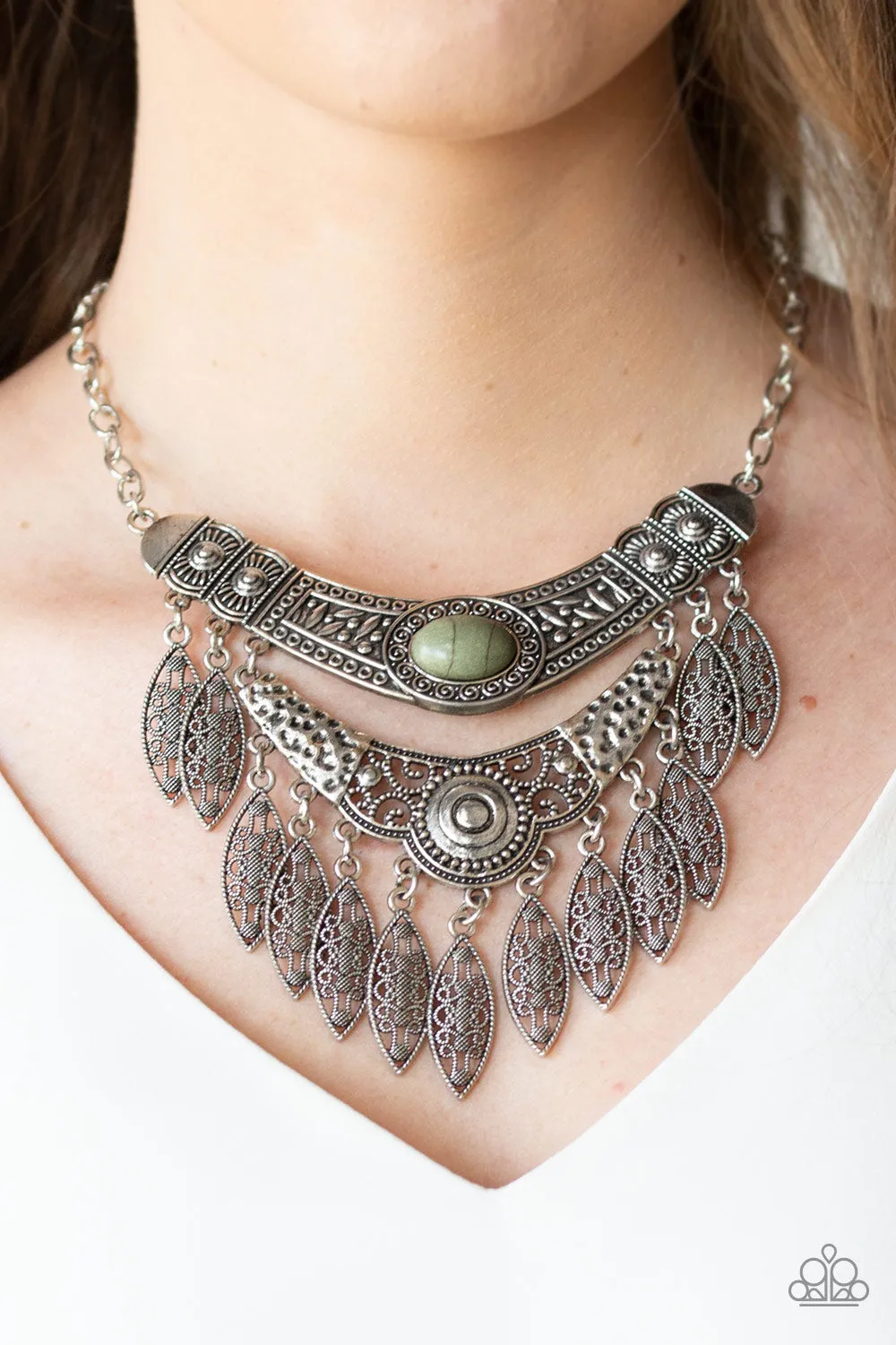 Paparazzi - Island Queen - Green Necklace