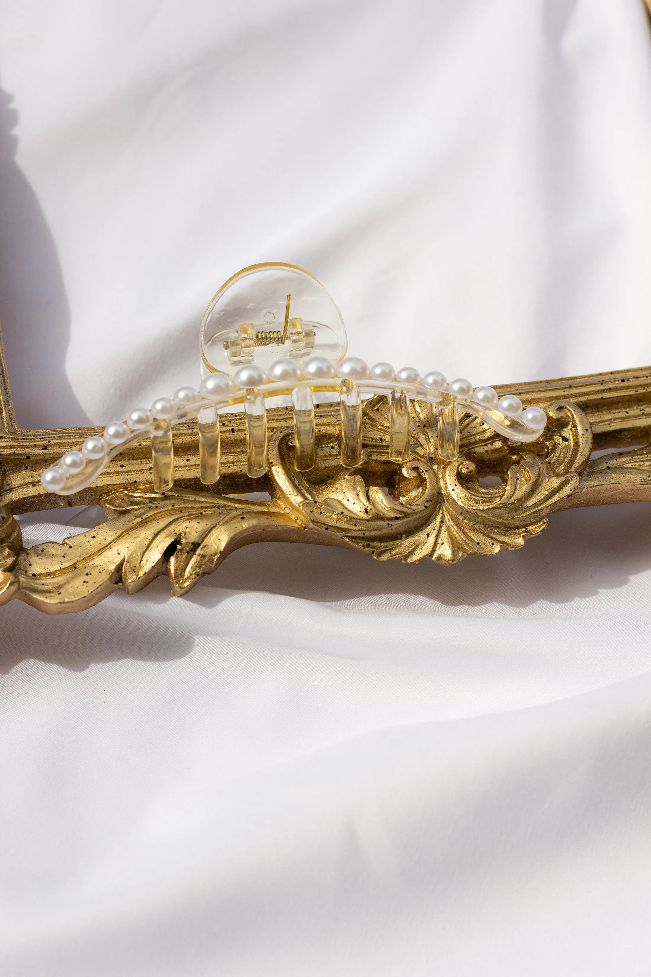 Pearl Row Detail Claw Hair Clip