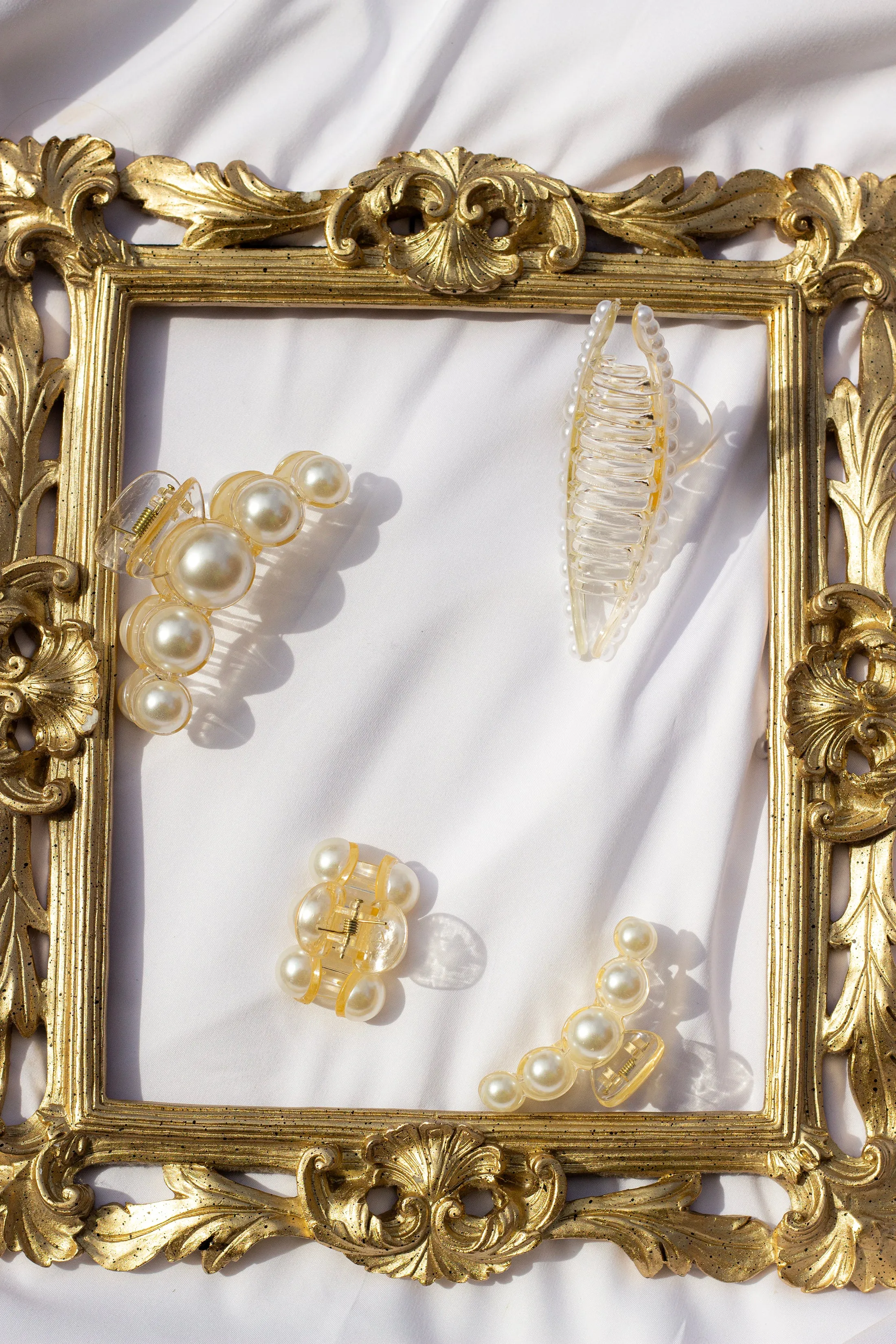 Pearl Row Detail Claw Hair Clip