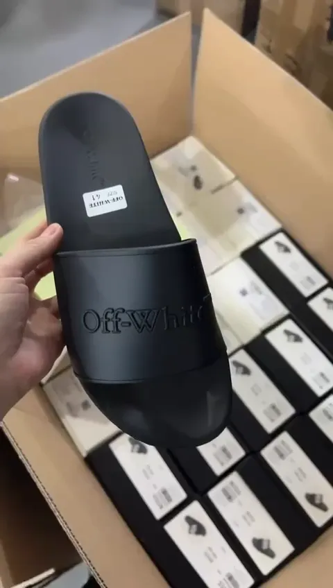 Premium Embossed Logo Black  Sleeper