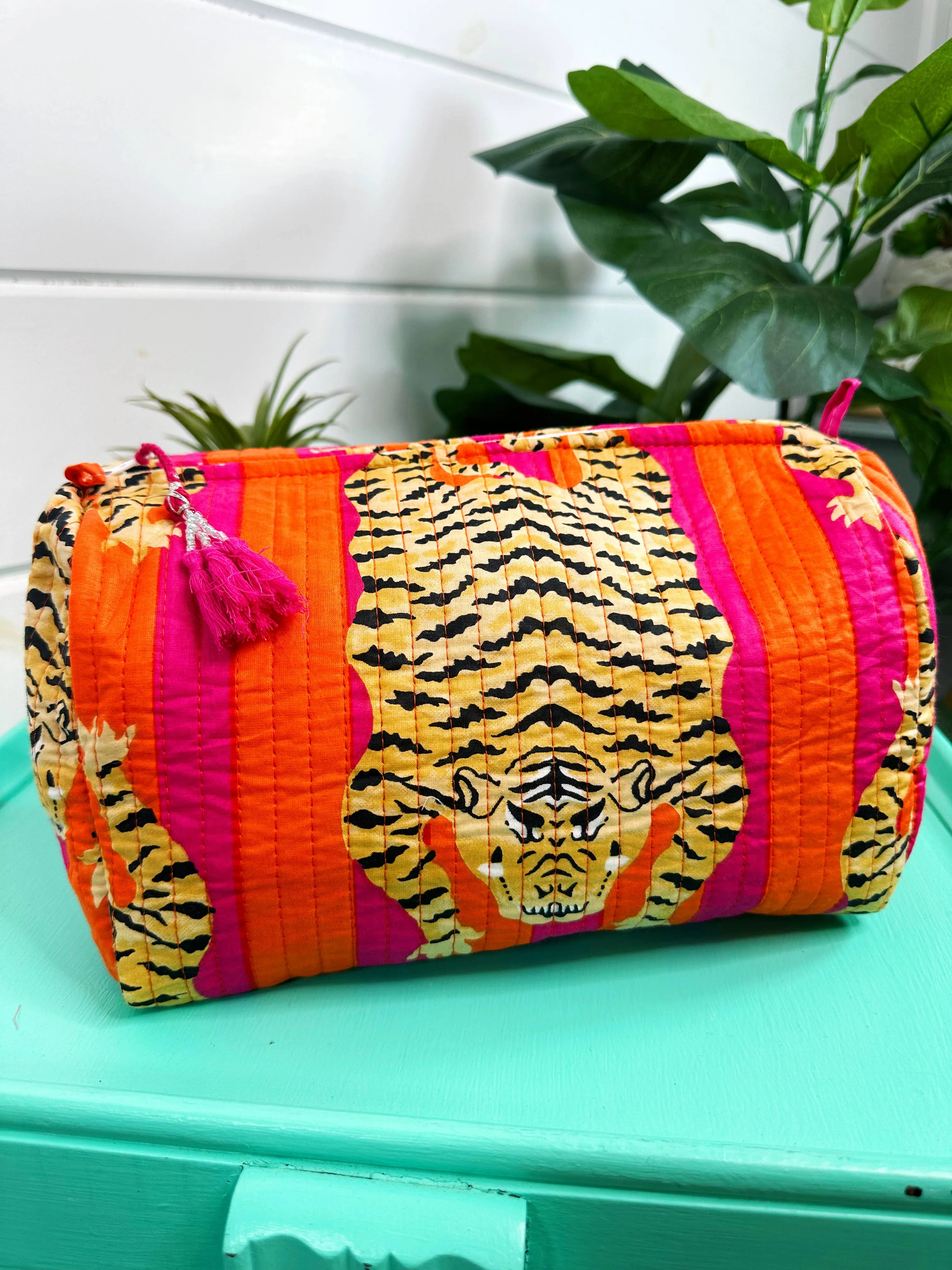 Quilted Makeup Bag Orange/Pink Tiger
