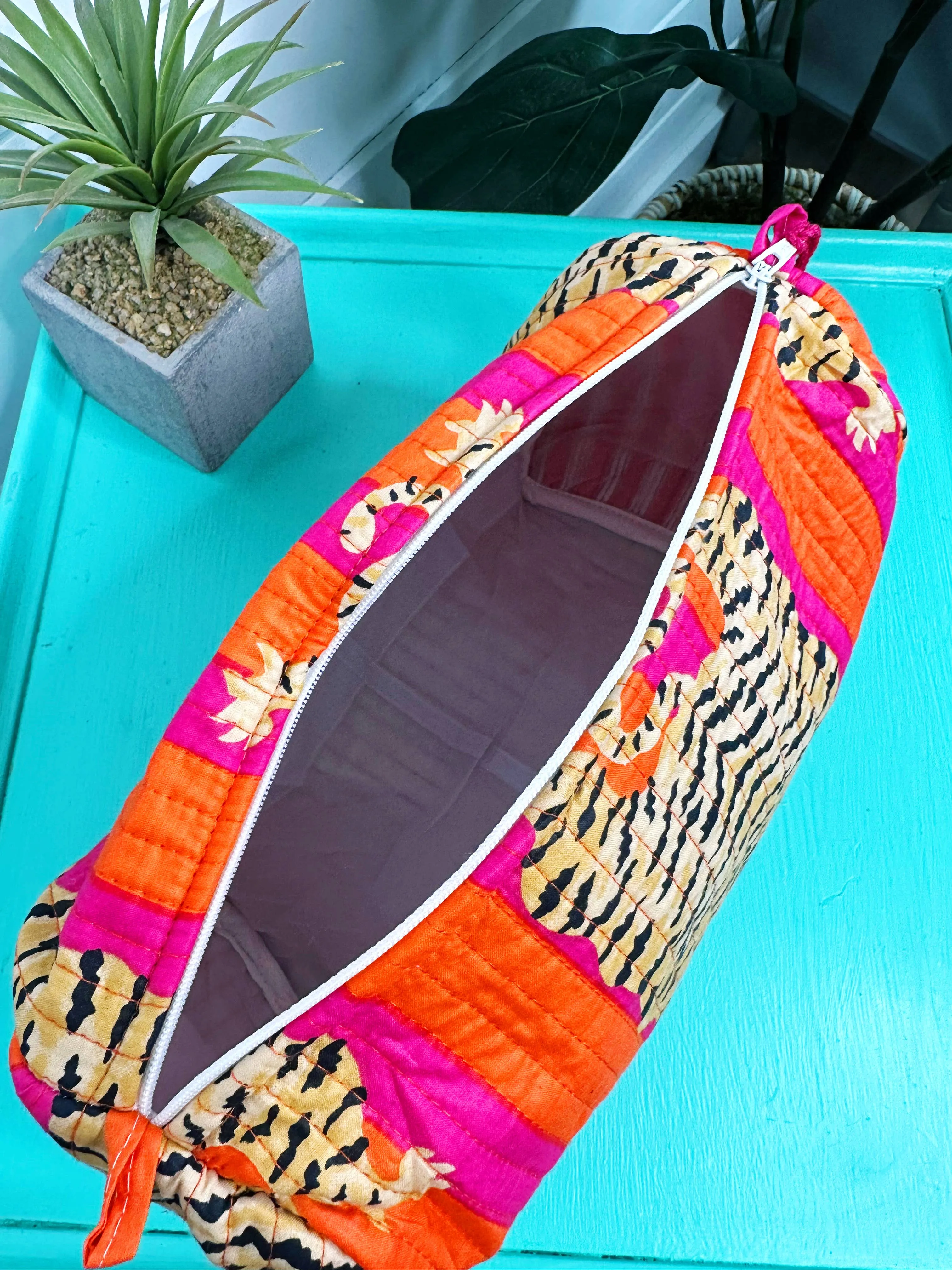 Quilted Makeup Bag Orange/Pink Tiger