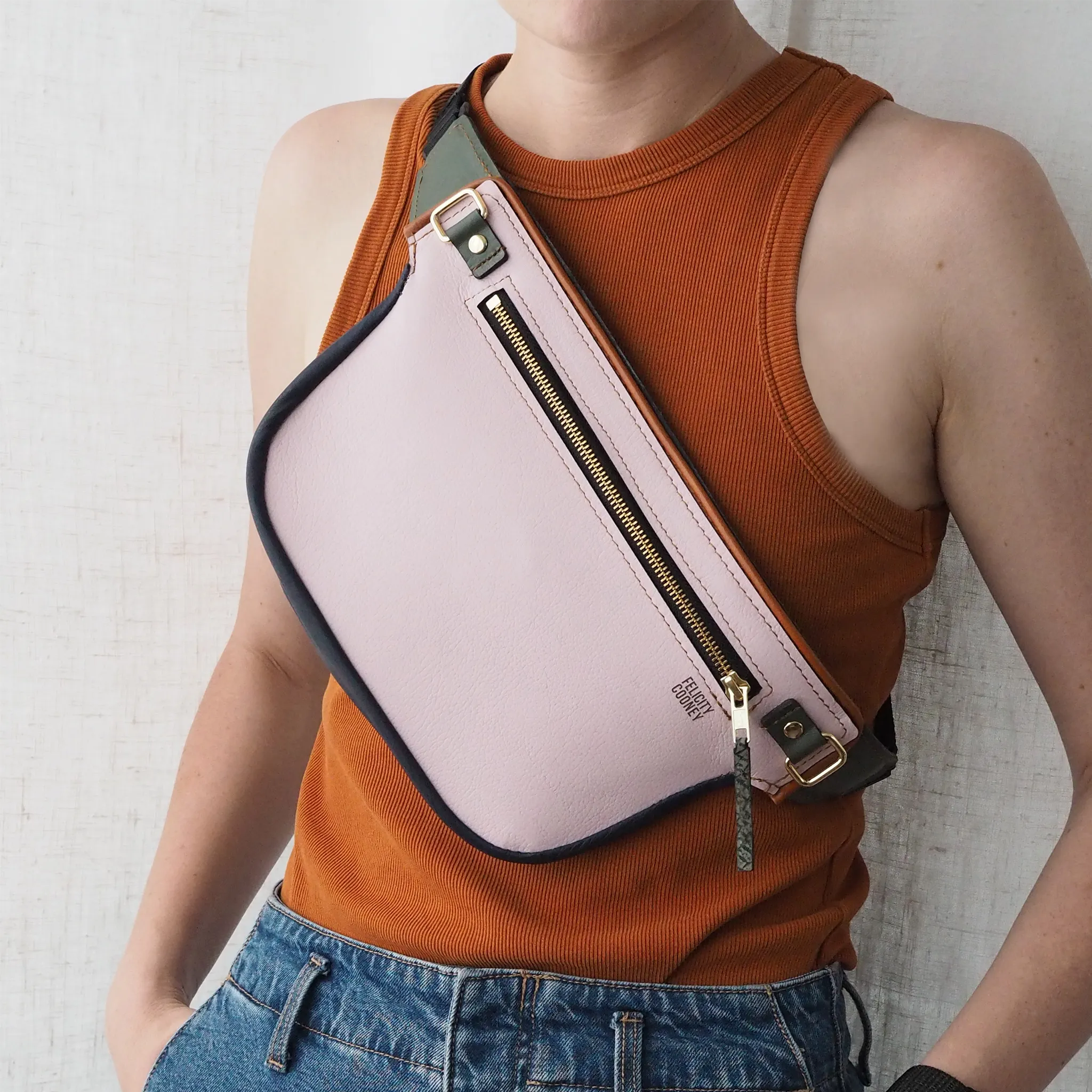 Runabout Bag - Cafe Pink