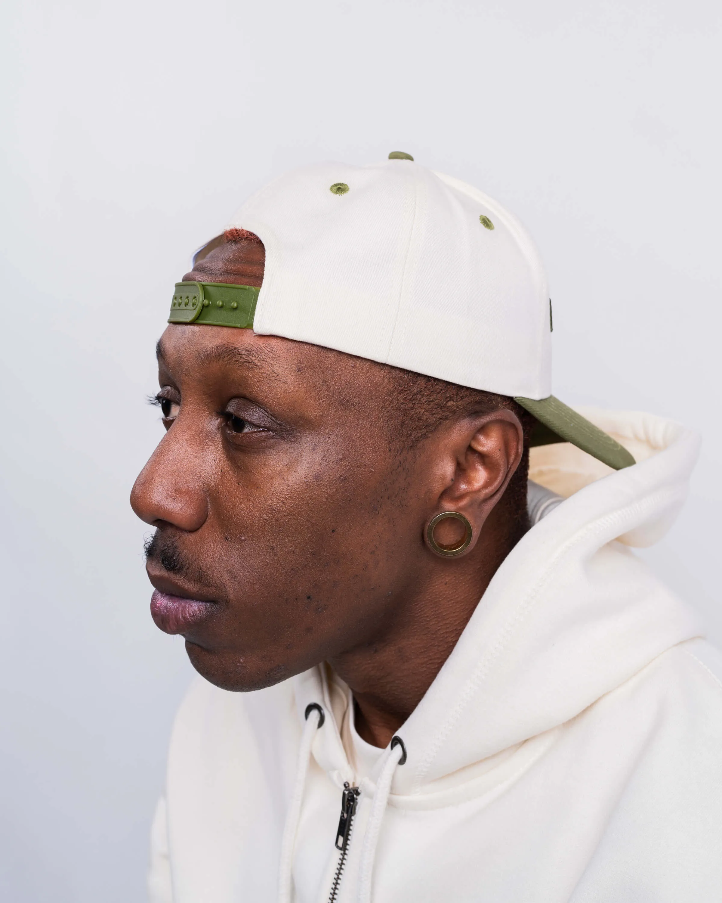 Signature Snapback Hat -Cream/Olive