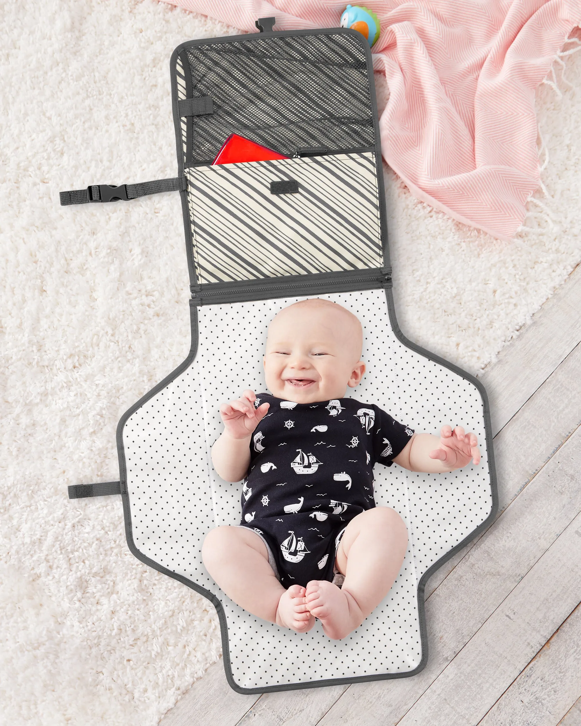 Skip Hop Pronto Changing Station - Graphite Stripe