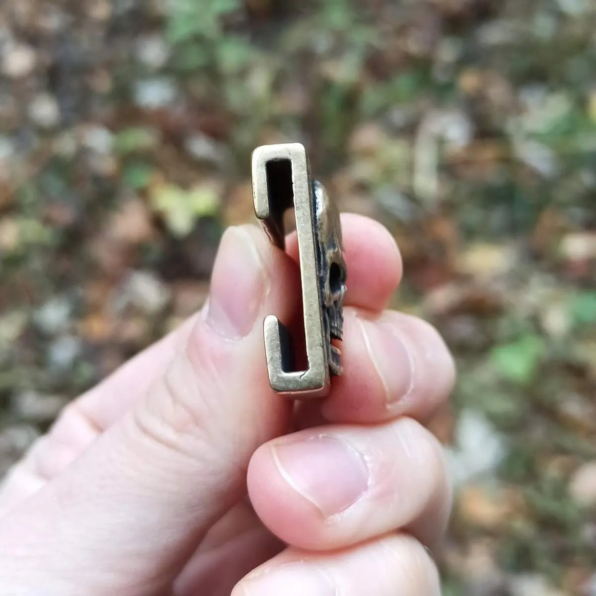Skull bronze Molle clip