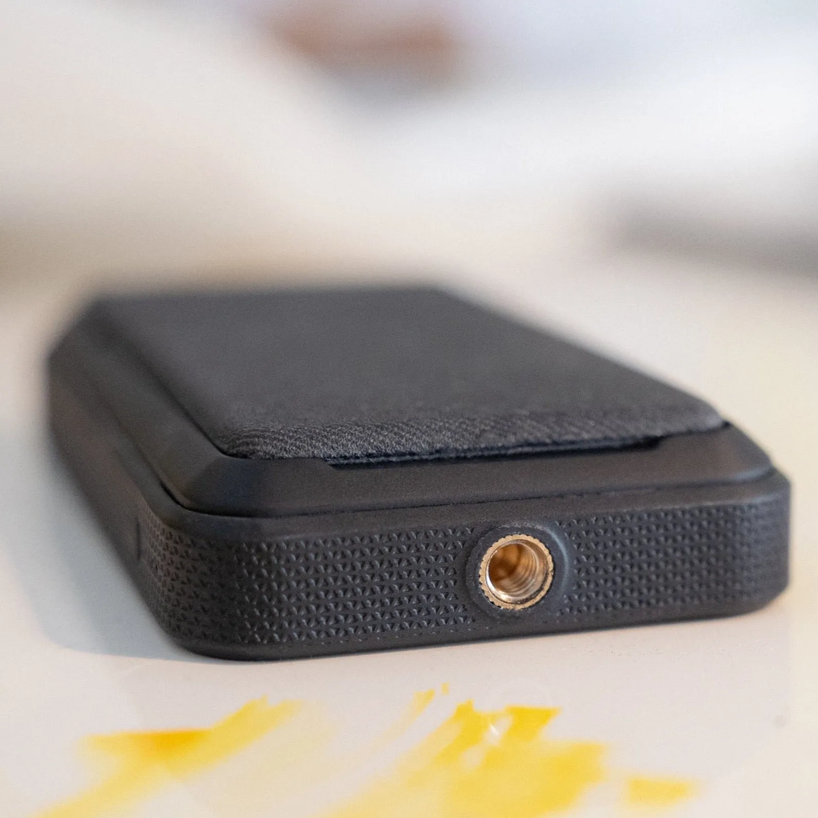 snap  powerstation stand - Mophie (MagSafe Compatible)